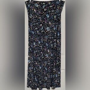 LULAROE 🦄 2XL Maxi Skirt (slinky stretchy non-wrinkling fabric) Floral on Black